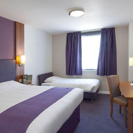 Premier Inn Newport/Telford Ньюпорт Экстерьер фото