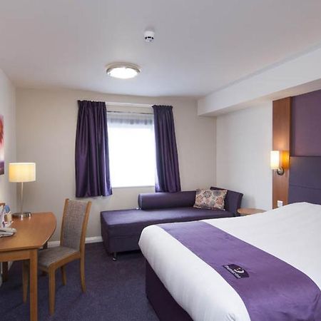 Premier Inn Newport/Telford Ньюпорт Экстерьер фото