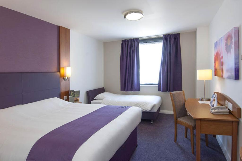 Premier Inn Newport/Telford Ньюпорт Экстерьер фото