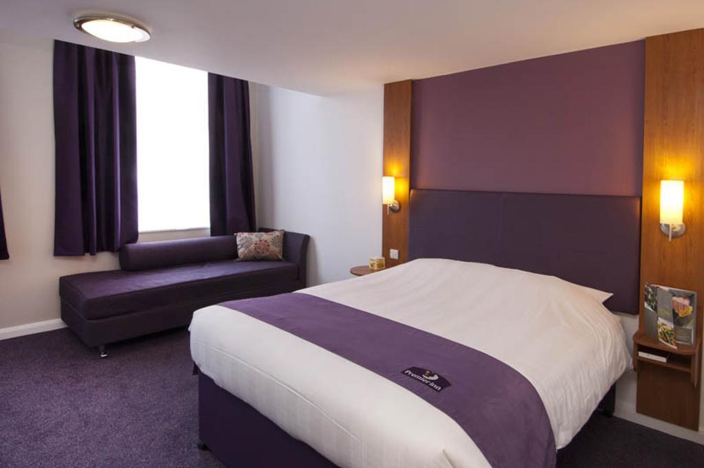 Premier Inn Newport/Telford Ньюпорт Экстерьер фото