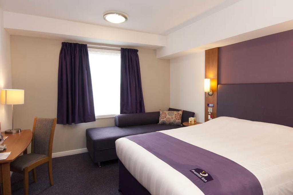 Premier Inn Newport/Telford Ньюпорт Экстерьер фото