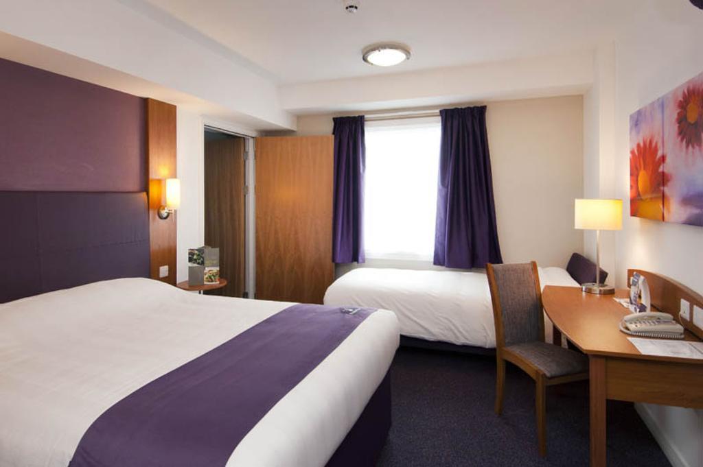 Premier Inn Newport/Telford Ньюпорт Экстерьер фото