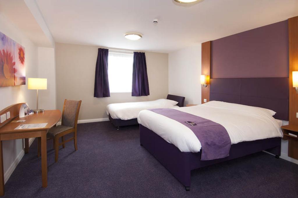 Premier Inn Newport/Telford Ньюпорт Экстерьер фото