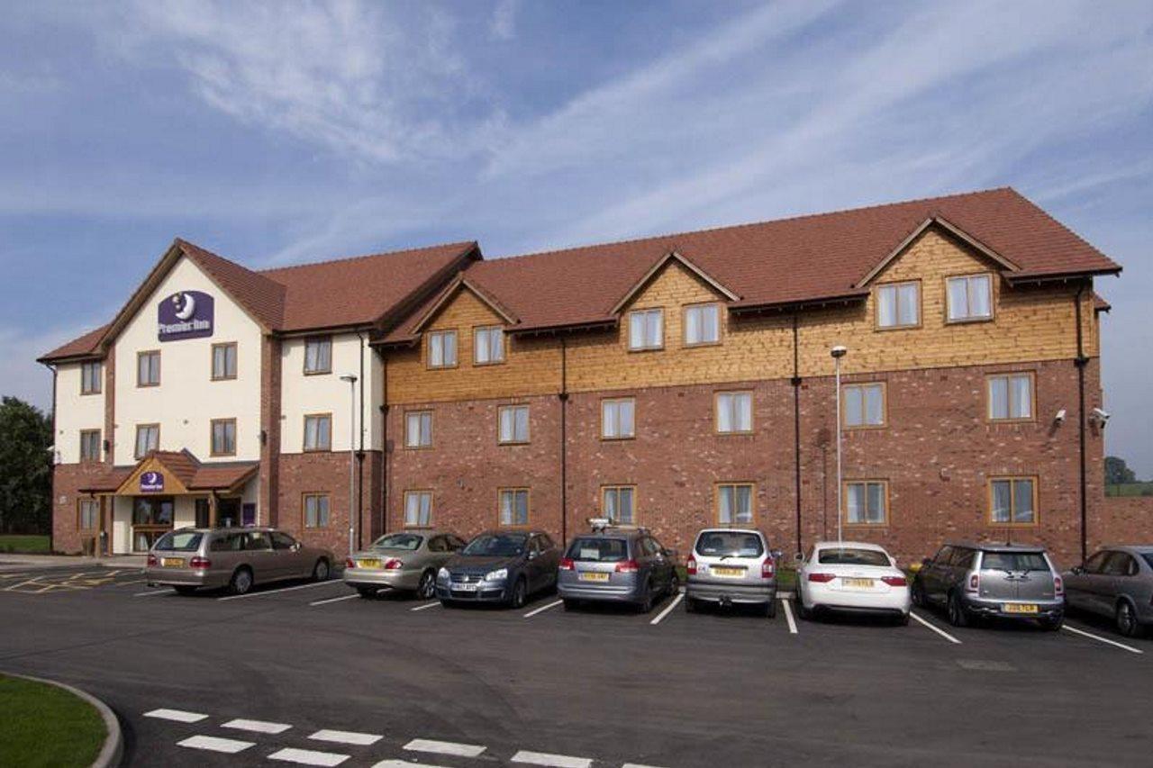 Premier Inn Newport/Telford Ньюпорт Экстерьер фото